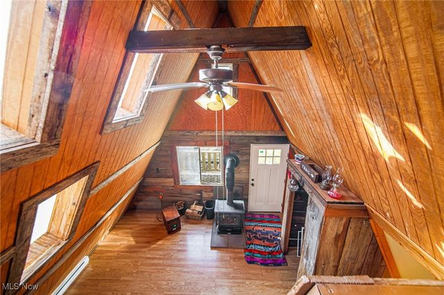 6257 Caddy Road SW, Bowerston, OH 44695