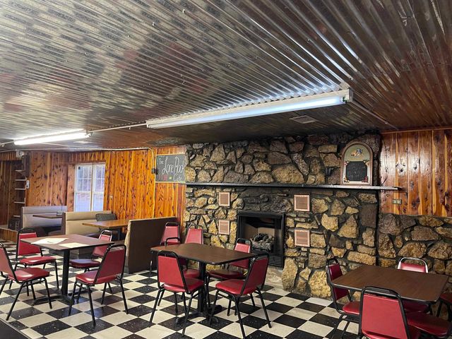 9 Oak St, Ravenden Springs, AR 72460