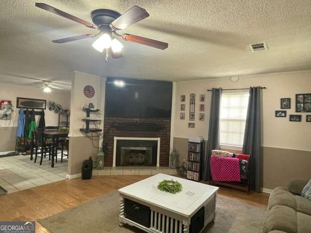 5041 Highway 169, Glennville, GA 30427