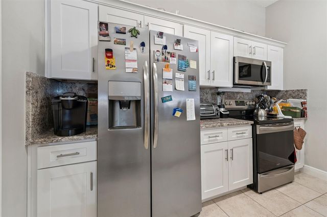 2404 NANTUCKET GLEN PLACE 2404, Sun City Center, FL 33573