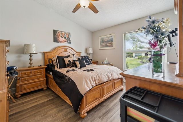 2404 NANTUCKET GLEN PLACE 2404, Sun City Center, FL 33573