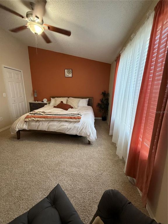 Image 18 of property listing at 10433 HERON LAKE DRIVE, Riverview, FL 33578