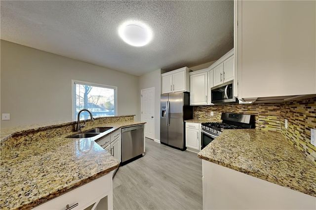 1717 Victoria NW Way, Kennesaw, GA 30152