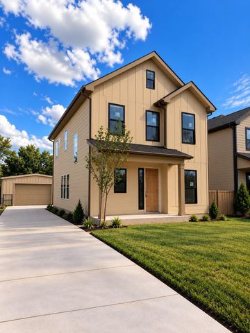 737 S Carroll Street, La Porte, TX 77571