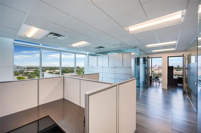 800 SE 4th Ave 806, Hallandale Beach, FL 33009