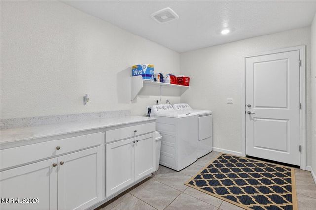 578 Pine Creek Circle, Dayton, NV 89403
