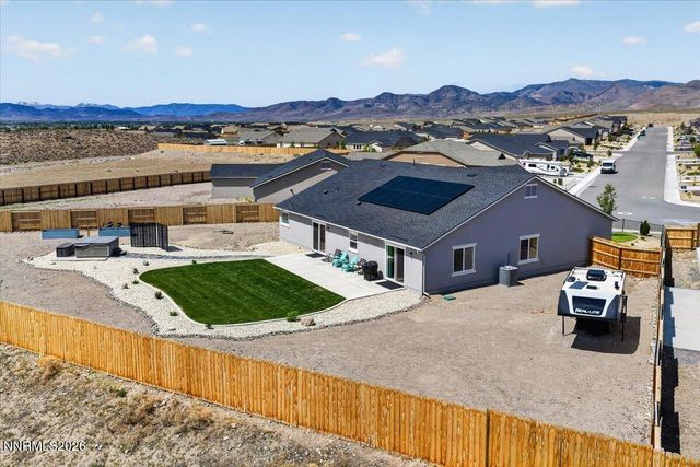 578 Pine Creek Circle, Dayton, NV 89403