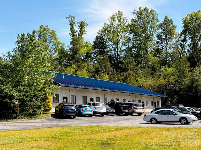 6 Celtic Drive B3, Arden, NC 28704