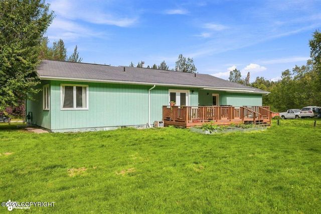 9990 E Puffin Drive, Palmer, AK 99645