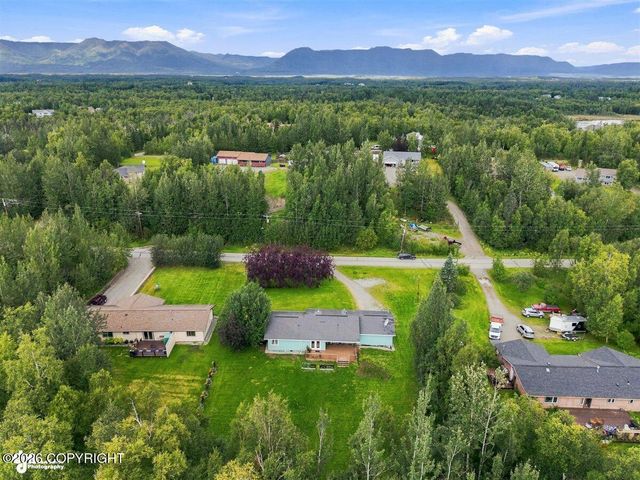 9990 E Puffin Drive, Palmer, AK 99645