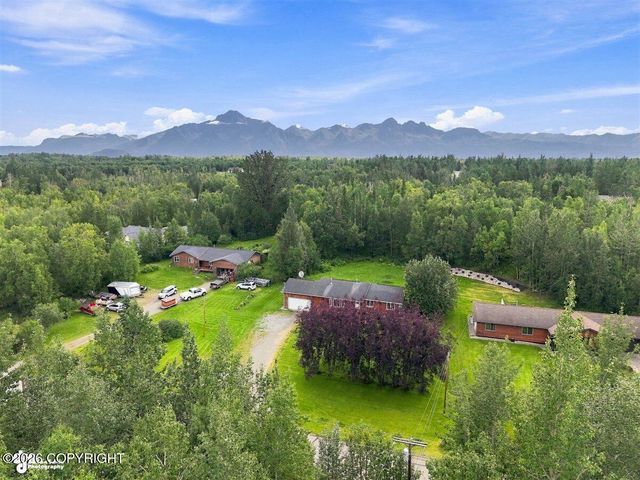 9990 E Puffin Drive, Palmer, AK 99645