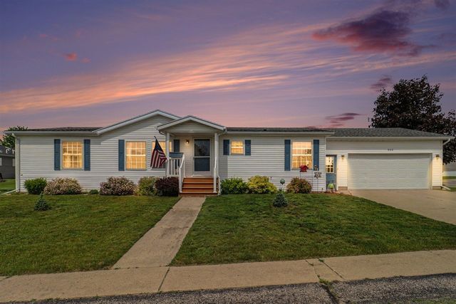 600 Peach Lane, Fremont, MI 49412