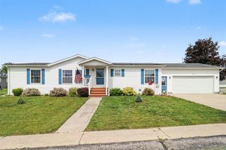 600 Peach Lane, Fremont, MI 49412