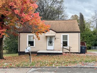3213 Shields Ave, Knoxville, TN 37914