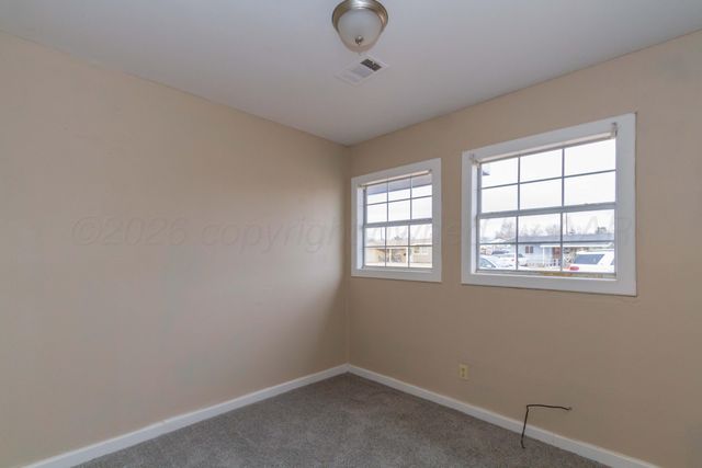 1117 W Seneca Lane, Pampa, TX 79065