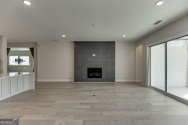 7032 Cottage Grove Drive, Flowery Branch, GA 30542