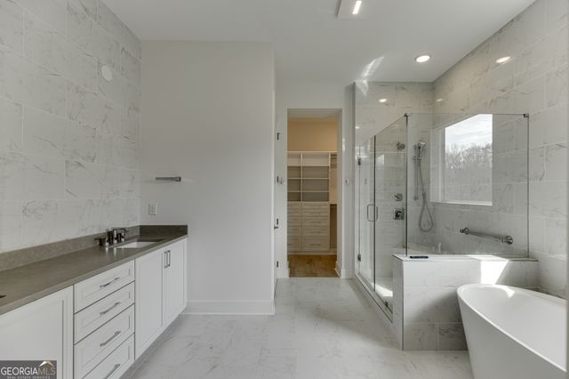 7032 Cottage Grove Drive, Flowery Branch, GA 30542