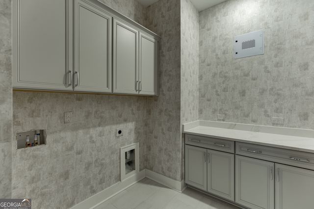 7032 Cottage Grove Drive, Flowery Branch, GA 30542