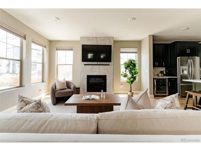 5706 Boston Ct, Denver, CO 80238
