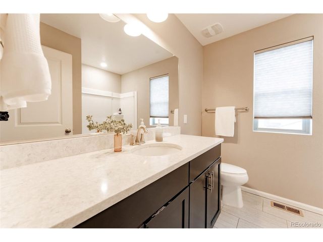 5706 Boston Ct, Denver, CO 80238
