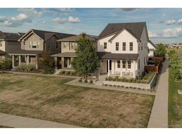 5706 Boston Ct, Denver, CO 80238