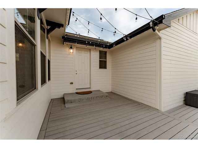 5706 Boston Ct, Denver, CO 80238