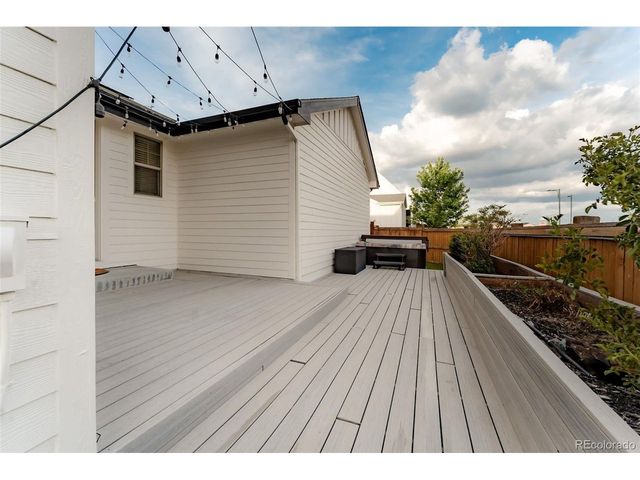 5706 Boston Ct, Denver, CO 80238