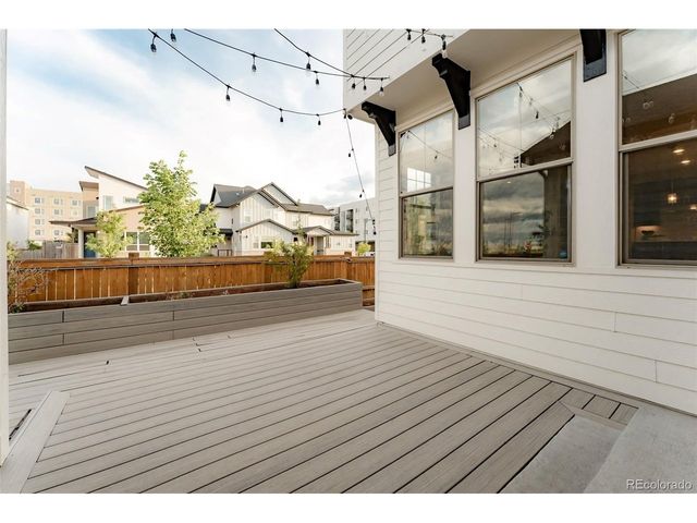 5706 Boston Ct, Denver, CO 80238