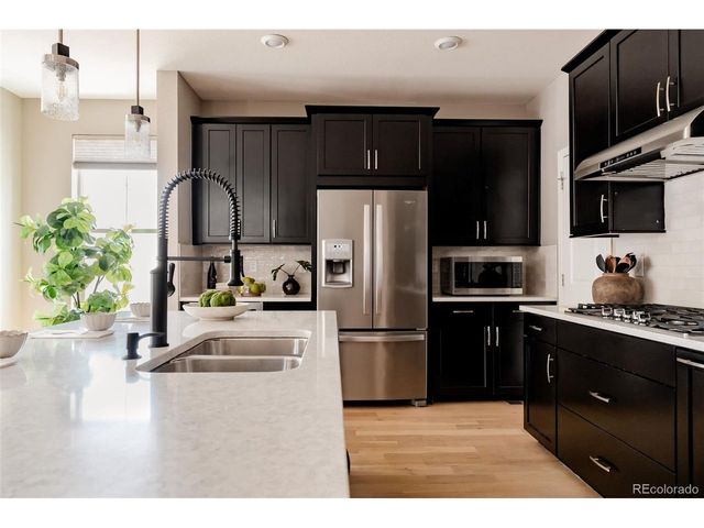 5706 Boston Ct, Denver, CO 80238