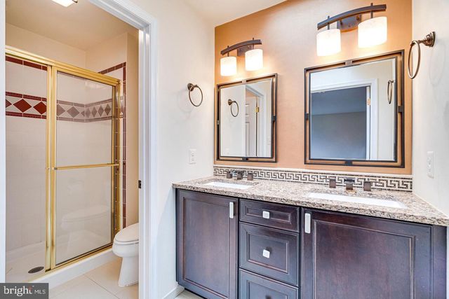 3022 DOWER HOUSE DR, Herndon, VA 20171