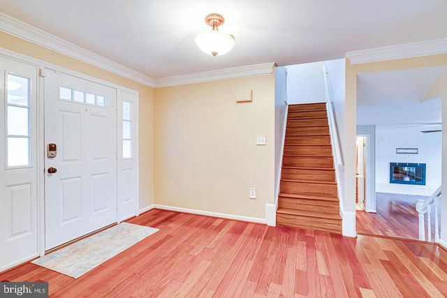 3022 DOWER HOUSE DR, Herndon, VA 20171