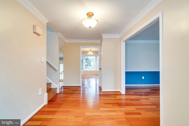 3022 DOWER HOUSE DR, Herndon, VA 20171