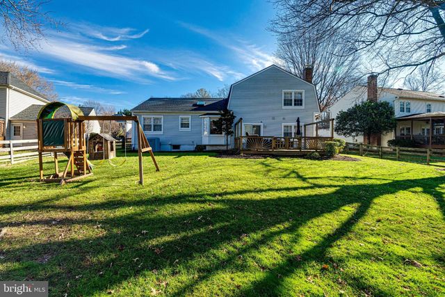 3022 DOWER HOUSE DR, Herndon, VA 20171