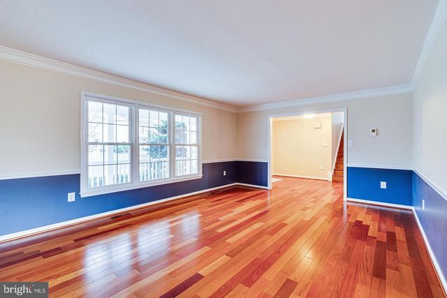 3022 DOWER HOUSE DR, Herndon, VA 20171
