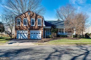 3022 DOWER HOUSE DR, Herndon, VA 20171
