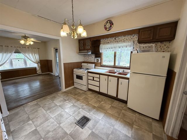 1902 W Ogilvie Avenue, Baldwin, MI 49304