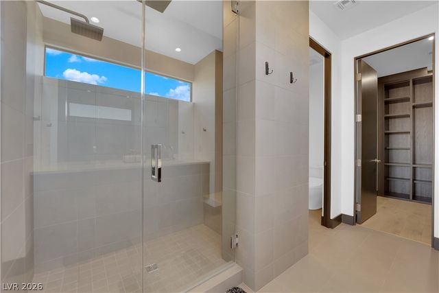 16 Canyon Shores Place, Henderson, NV 89011