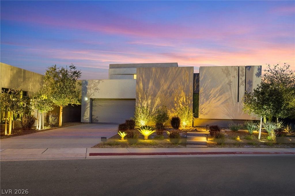 16 Canyon Shores Place, Henderson, NV 89011