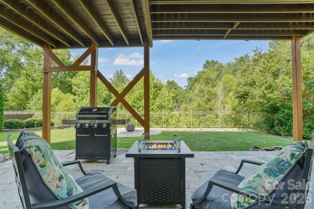 144 Blossom Ridge Drive, Mooresville, NC 28117