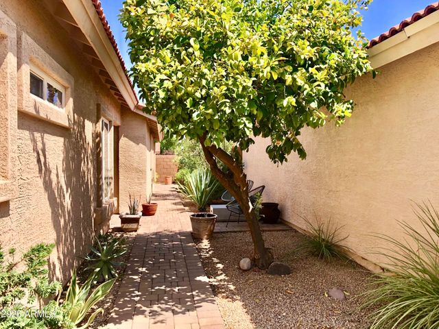 8828 E RIVIERA Drive, Scottsdale, AZ 85260