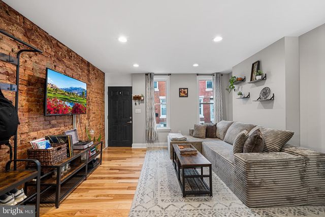 2038 PIERCE ST, Philadelphia, PA 19145