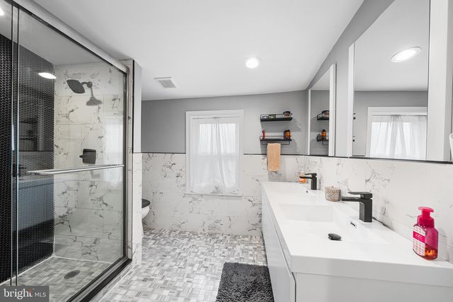 2038 PIERCE ST, Philadelphia, PA 19145