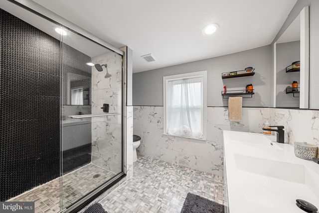 2038 PIERCE ST, Philadelphia, PA 19145