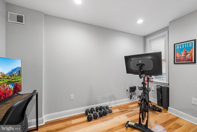 2038 PIERCE ST, Philadelphia, PA 19145