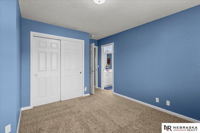 6711 S 185th Avenue, Omaha, NE 68135