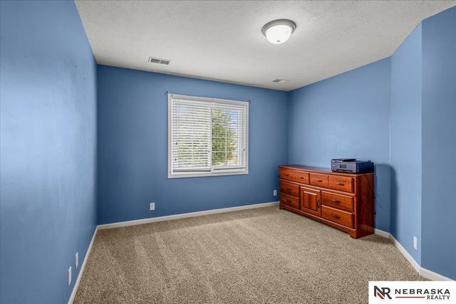 6711 S 185th Avenue, Omaha, NE 68135