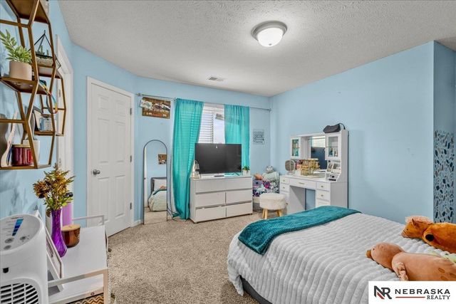 6711 S 185th Avenue, Omaha, NE 68135