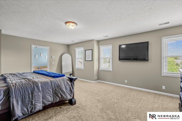 6711 S 185th Avenue, Omaha, NE 68135
