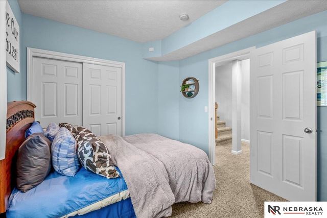 6711 S 185th Avenue, Omaha, NE 68135