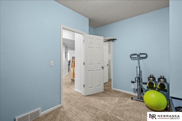 6711 S 185th Avenue, Omaha, NE 68135